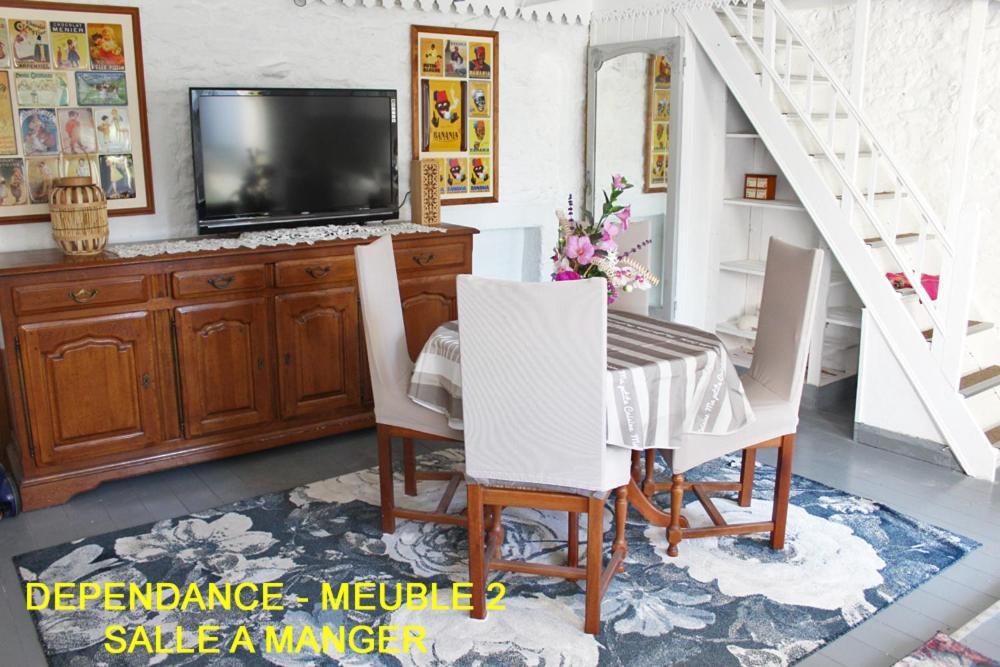 Chez Martine Et Bernard Bed & Breakfast Saint-Vincent-Sterlanges Dış mekan fotoğraf